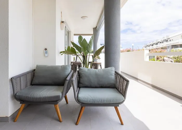 Tejita Pool And Chill By Sunkeyrents *